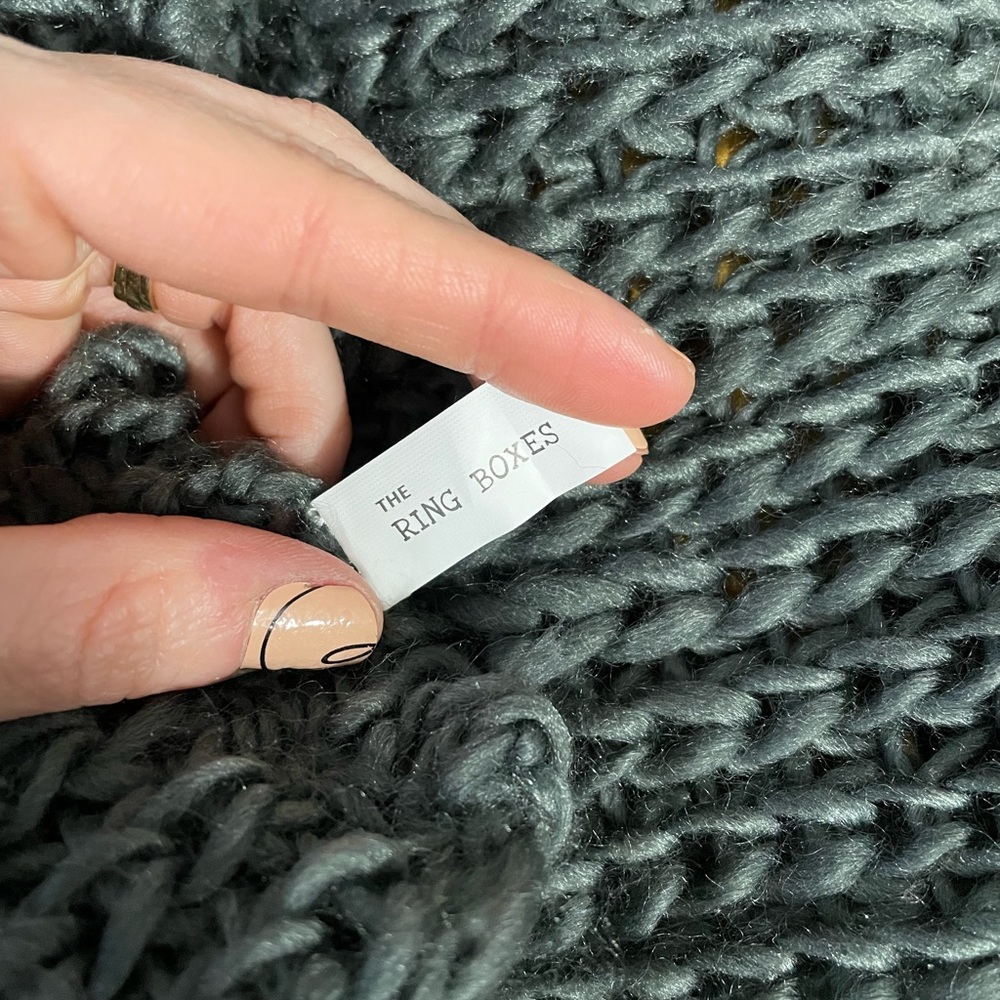 Gray Infinity Scarf - Picture 9 of 9